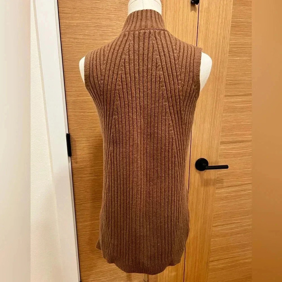 MAX STUDIO | Sleeveless Turtleneck Sweater | Copper Penny | Size M | EUC - Picture 4 of 6